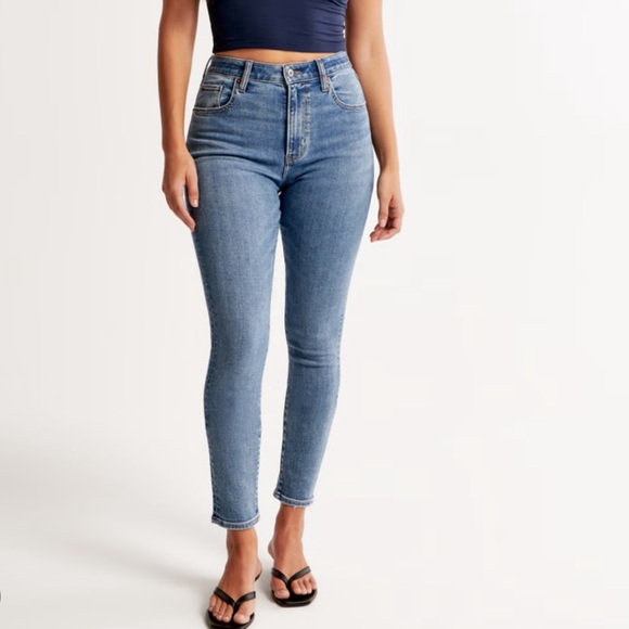 Abercrombie & Fitch Curve Love Super Skinny Ankle High Rise Jeans - Picture 1 of 8